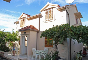 Гостиница Apartments with a parking space Supetar, Brac - 6037  Супетар